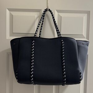 PopUp Brands Everyday Tote in Shades of Grey